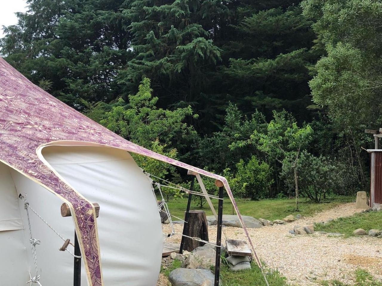 ホテル Golden Bay Glamping タカカ エクステリア 写真